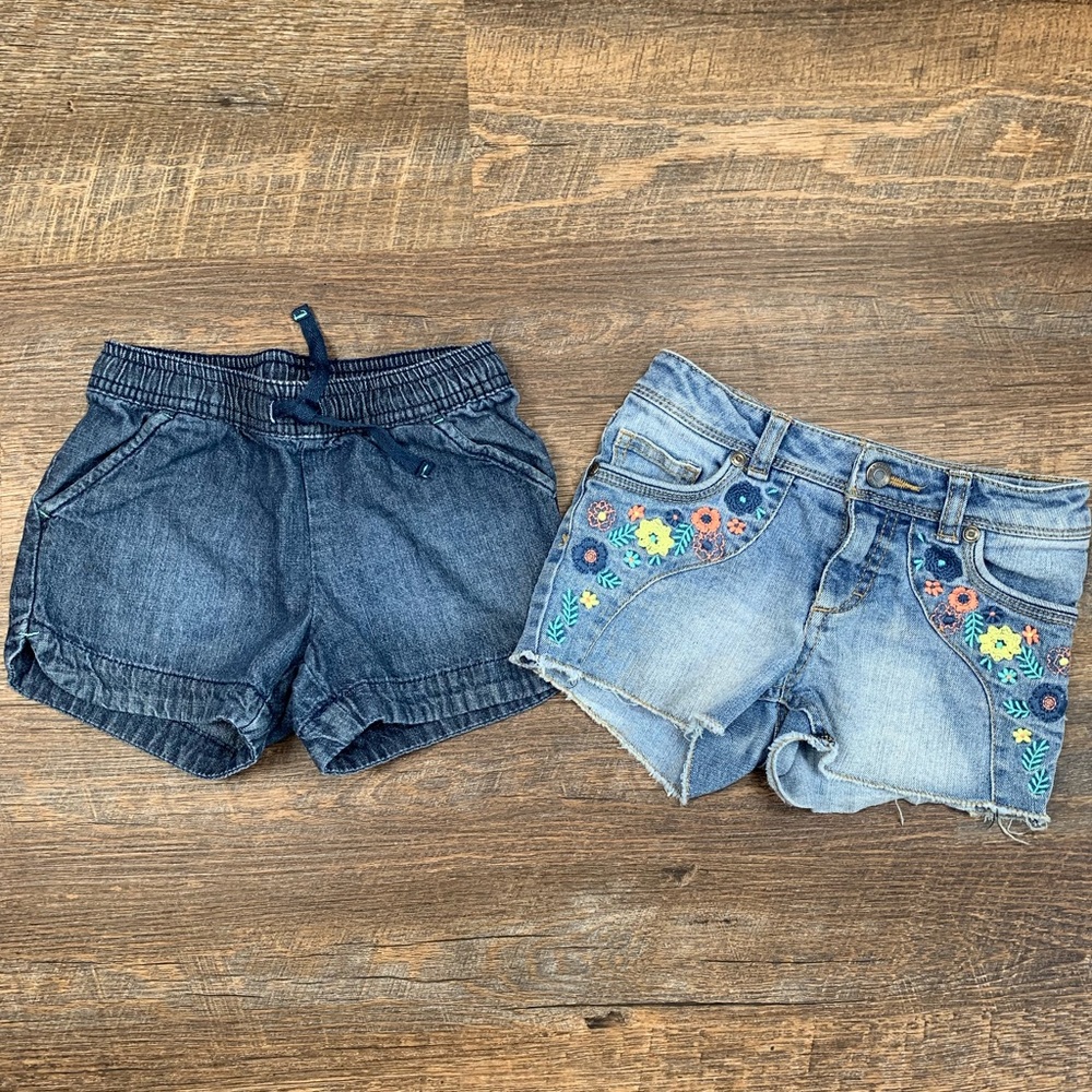 Little girls shorts size 5